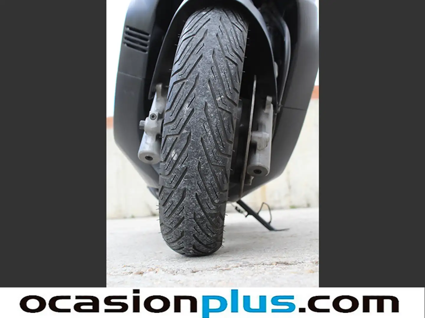 Foto Suzuki BURGMAN 400 Suzuki BURGMAN 400 400 (31 CV)