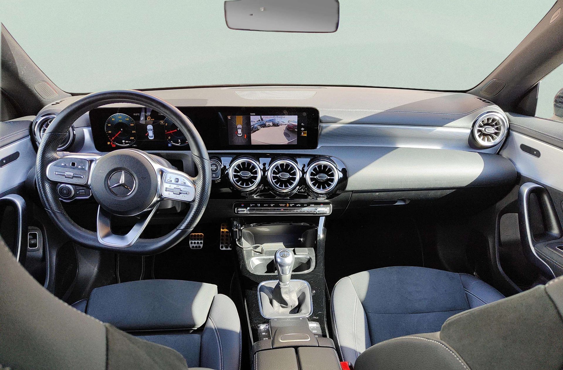 Mercedes-Benz CLA 200 Pack AMG - foto 6