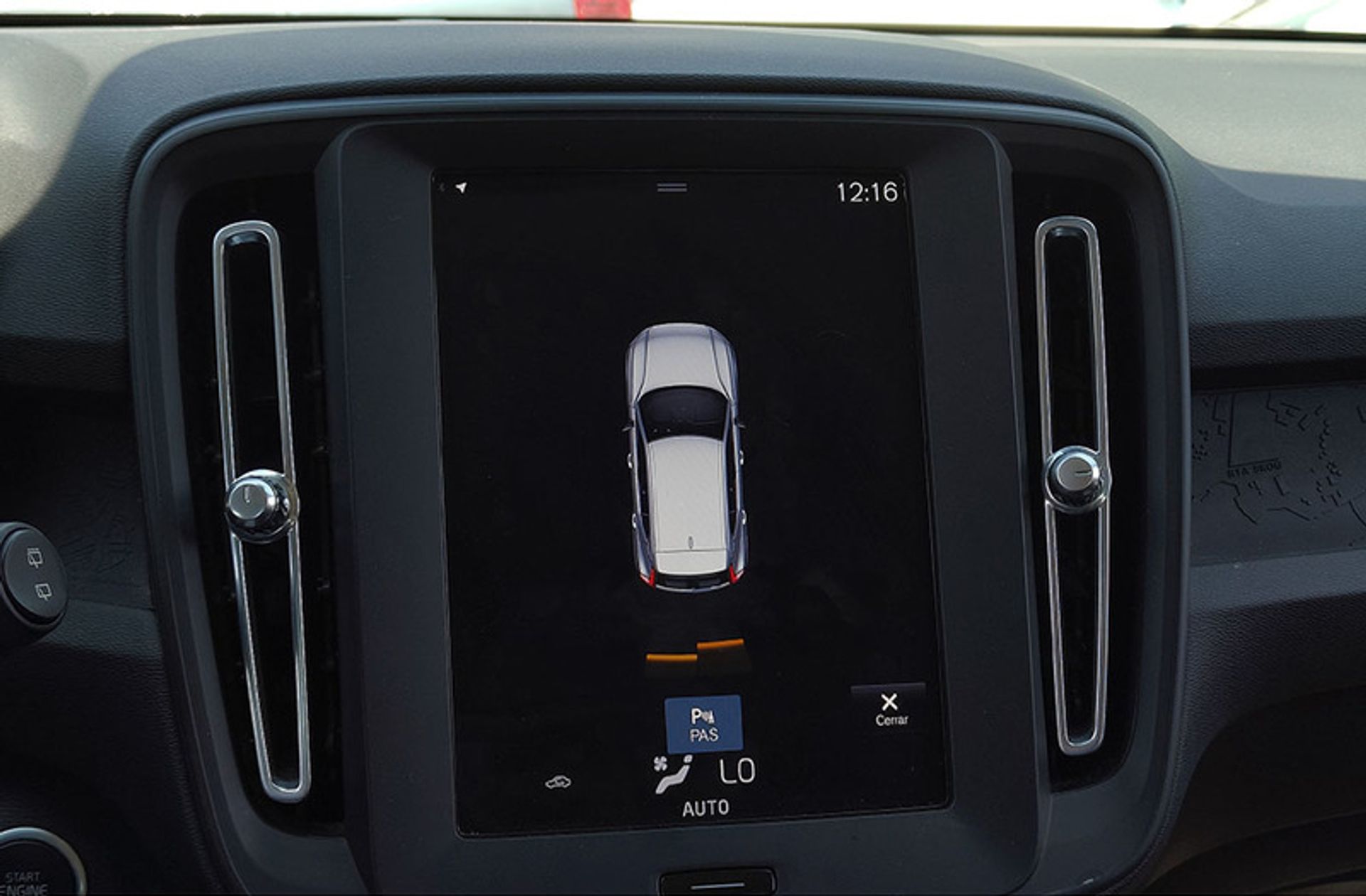 Volvo XC40 T2 Essential - foto 9