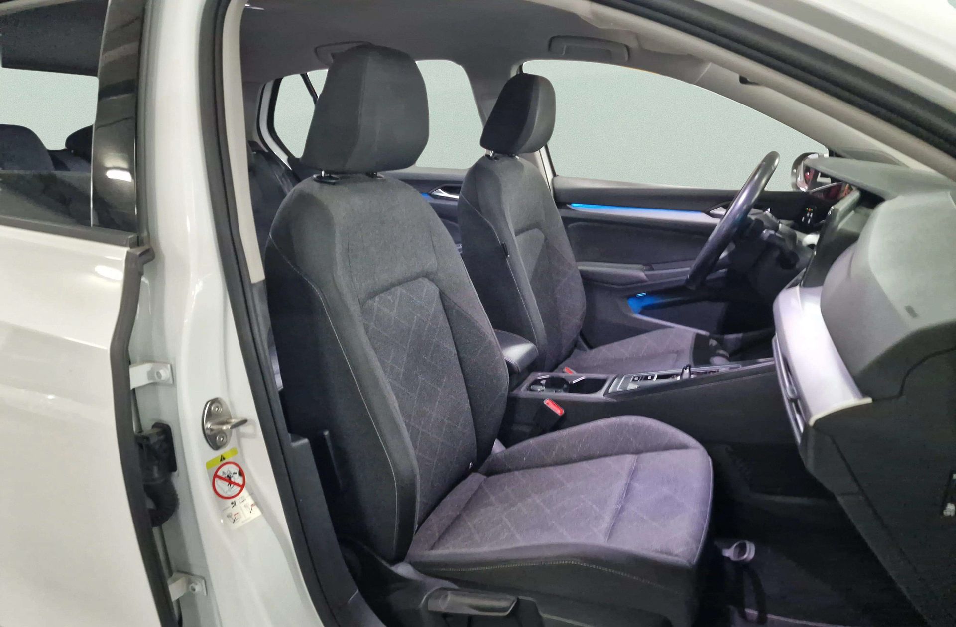 Volkswagen Golf Life 1.0 eTSI DSG - foto 19