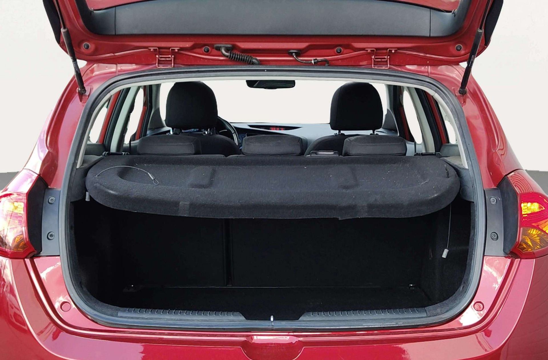 Kia Ceed 1.6 CRDi VGT Maracaná - foto 16