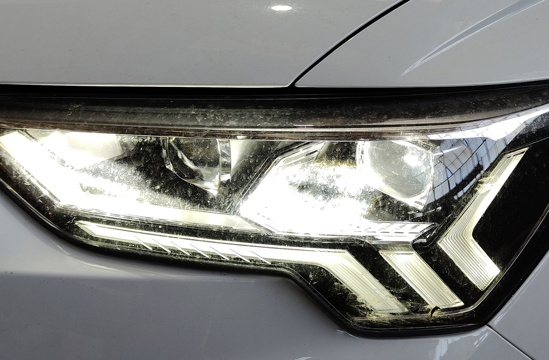Audi Q3 Black Limited 35 TDI S tronic Pack S-Line - foto 14