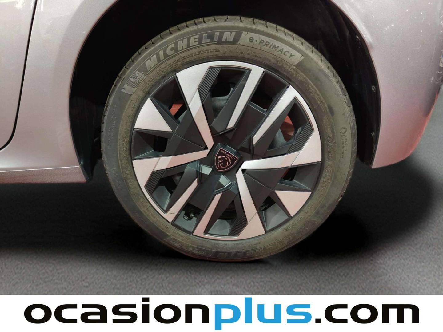 Peugeot 208 Peugeot 208 Style Hybrid 110 eDCS6 (110 CV) 2025