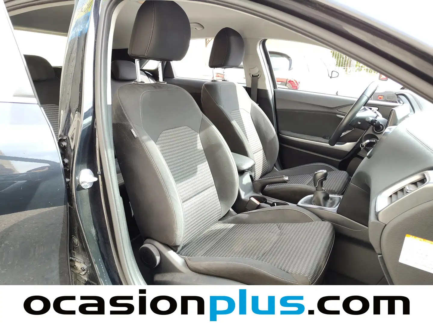 Foto KIA Ceed Kia Ceed 1.6 MHEV iMT Drive (136 CV)