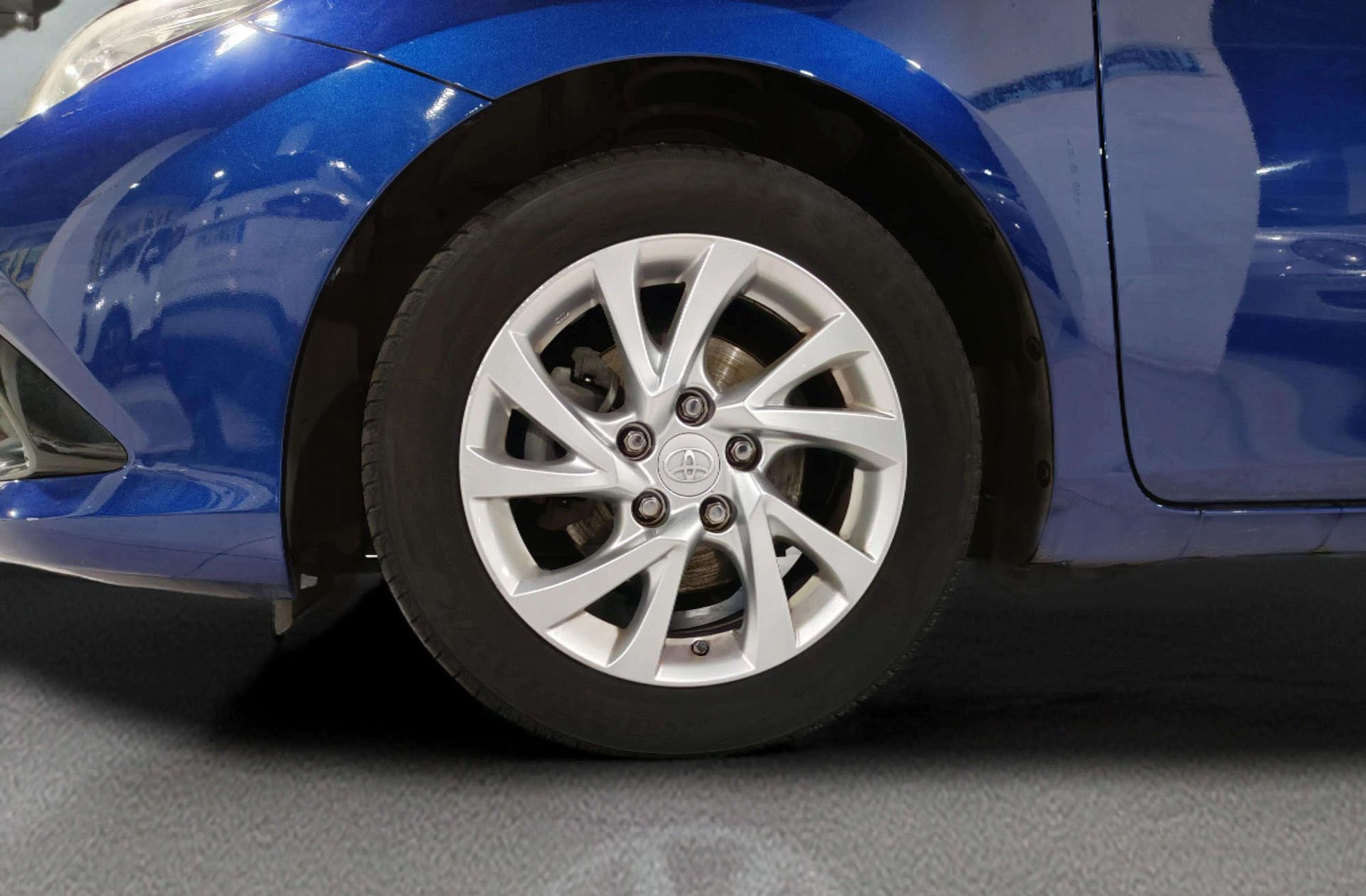 Toyota Auris 120T Active - foto 28