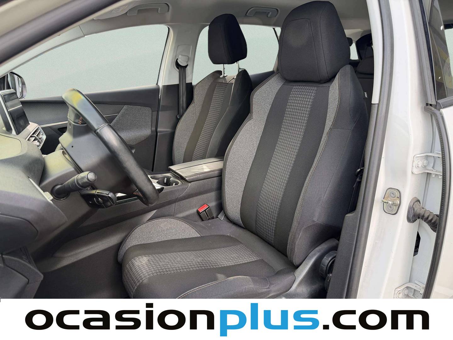 Foto asientos delanteros Peugeot 3008 Peugeot 3008 PureTech 130 S&S Active (130 CV)