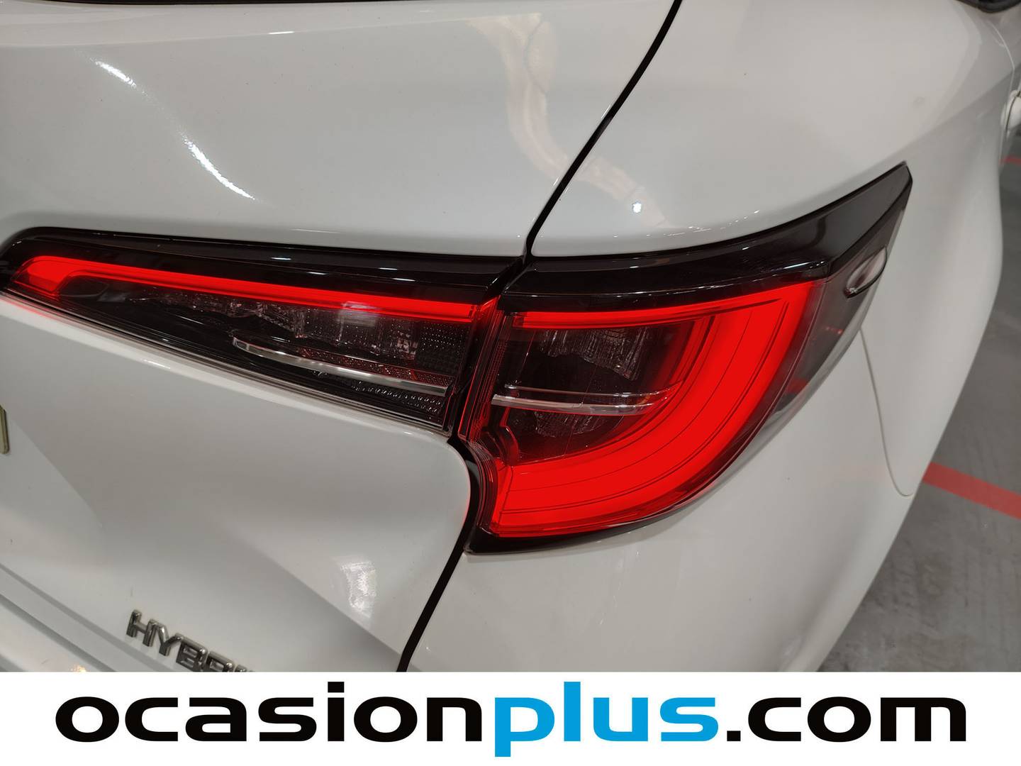 Acabados Toyota Corolla Toyota Corolla 140H Active Plus Touring Sport (140 CV)