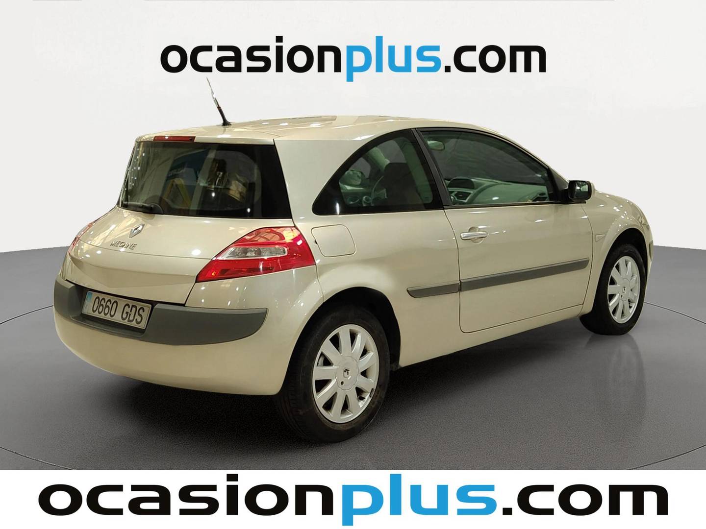 Foto trasera Renault Mégane Renault Megane Dynamique 1.6 16v (110 CV) izquierda