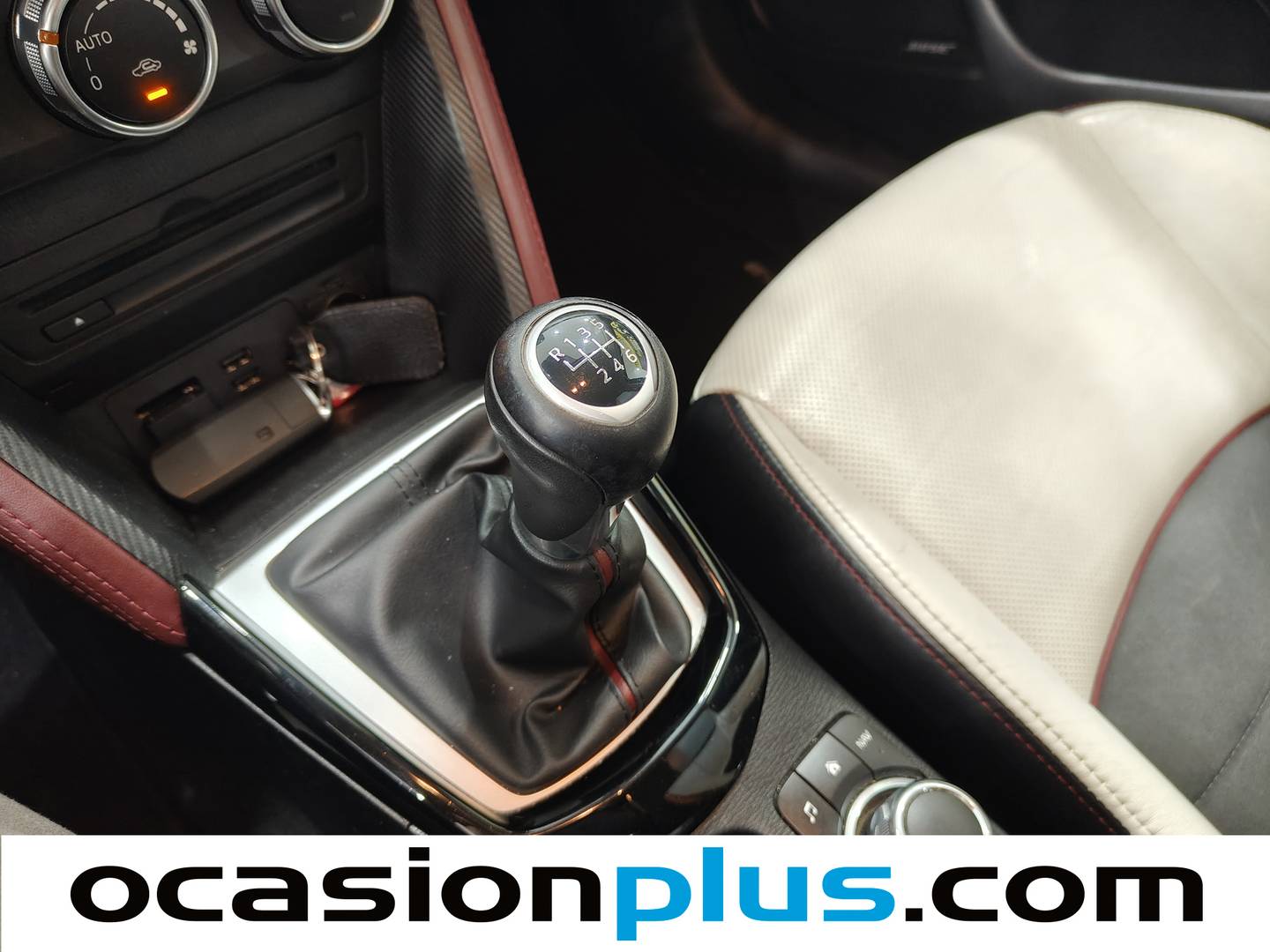 Mazda CX-3 Mazda CX-3 2.0 SKYACTIV GE Luxury White 2WD (120 CV) de segunda mano