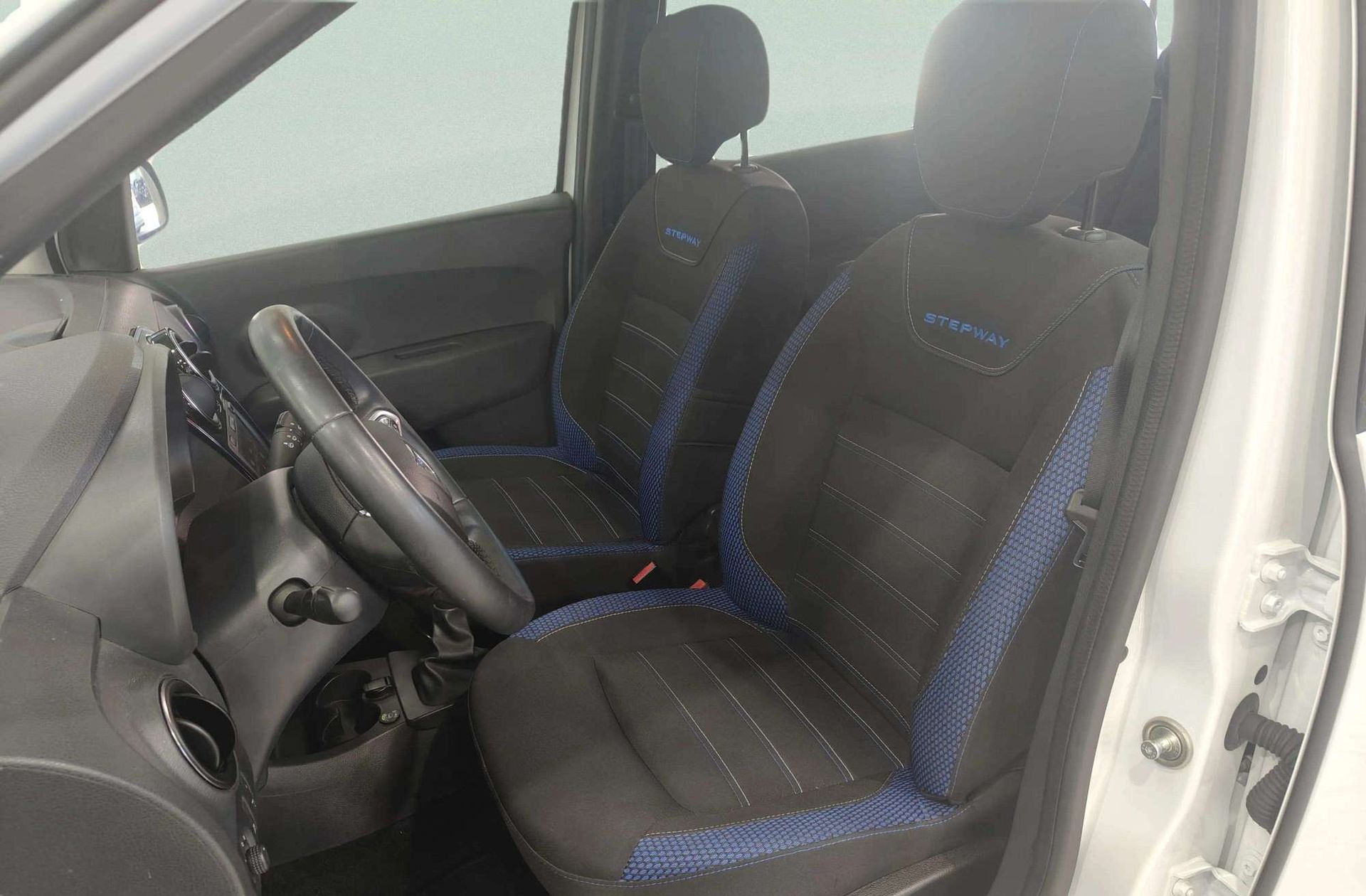 Dacia Lodgy Comfort 1.6 GLP - foto 14