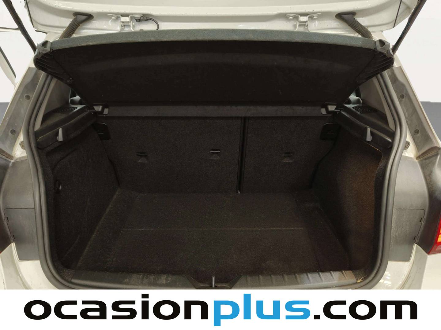 Fotos maletero BMW Serie 1 BMW Serie 1 116d (116 CV)