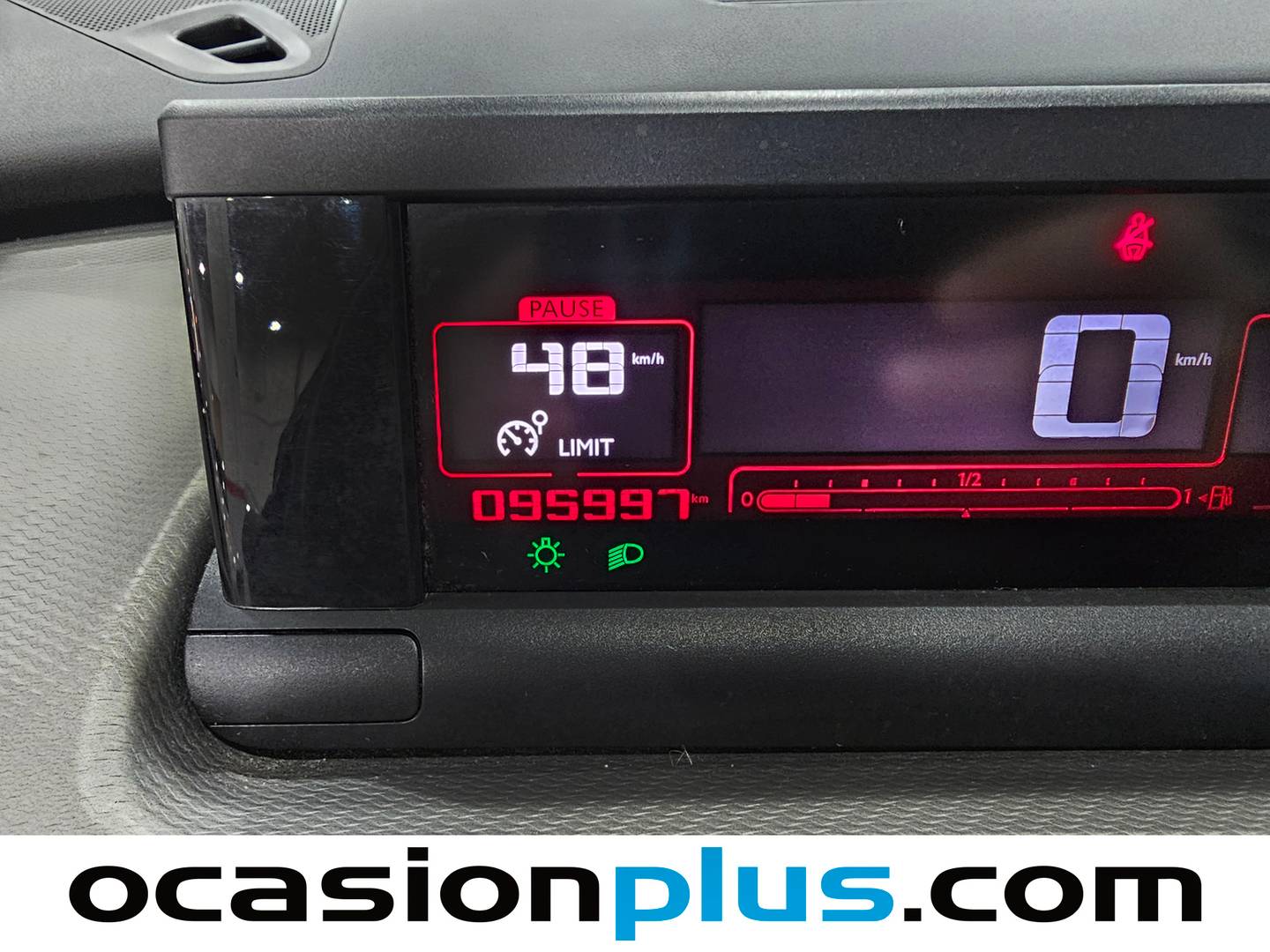 Foto Citroën C4 Cactus Citroen C4 Cactus BlueHDi 100 Shine (100 CV)