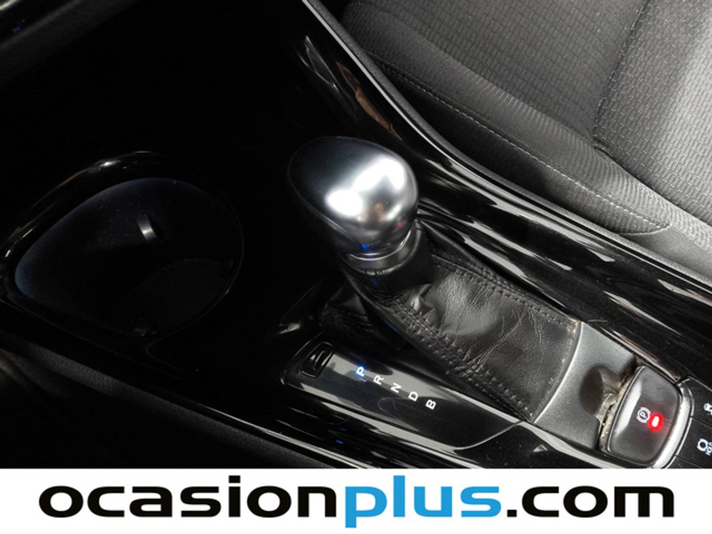 Toyota C-HR Toyota C-HR 1.8 125H Advance (122 CV) de segunda mano