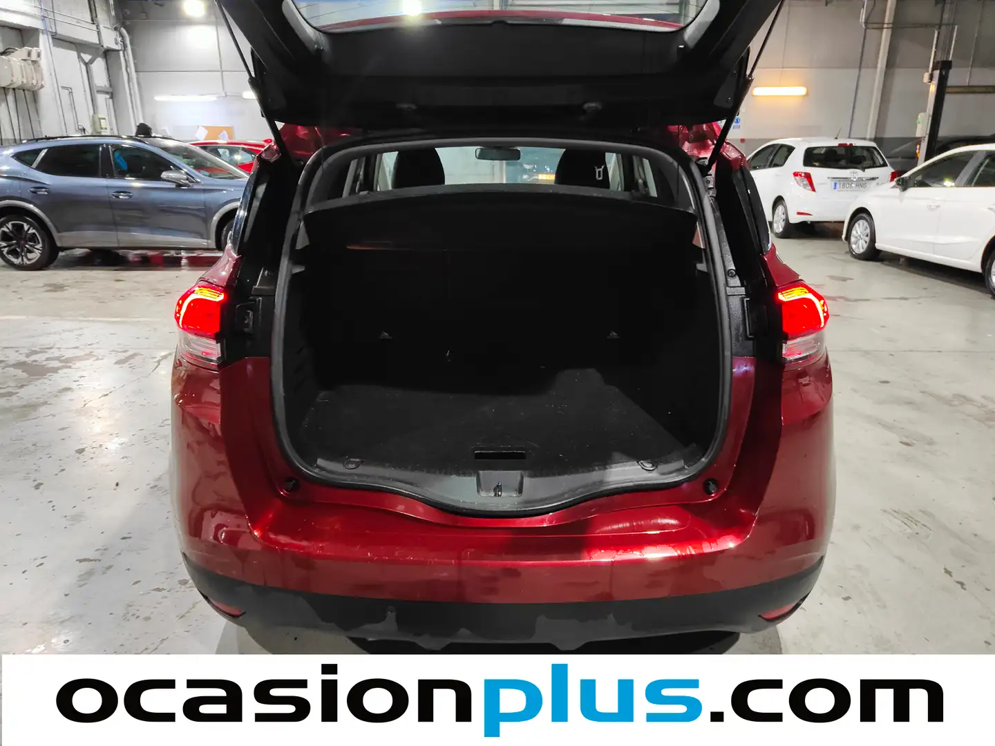 Foto Renault Scénic Renault Scenic Limited Energy TCe (140 CV)