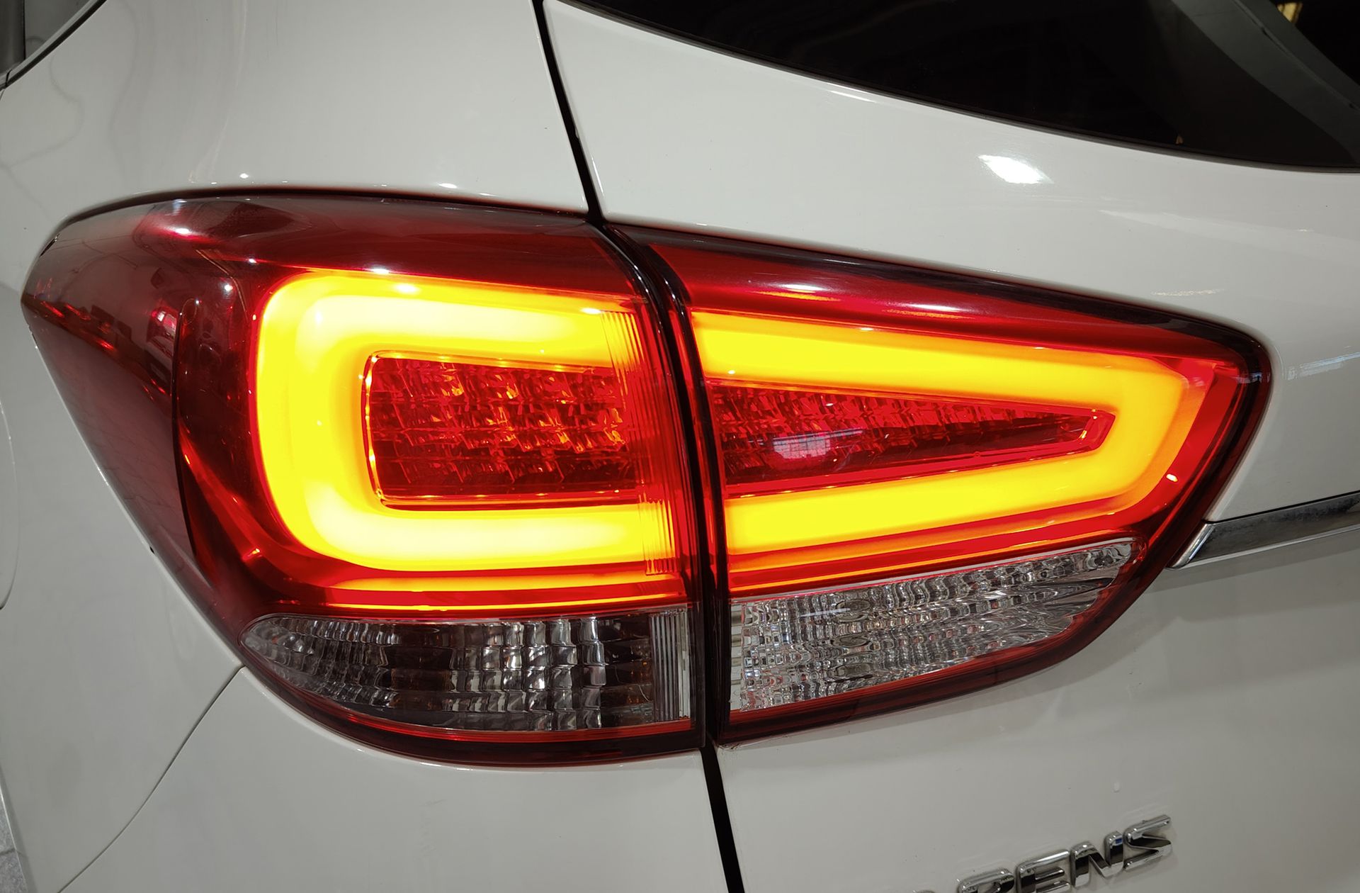 Kia Carens 1.6 GDi Uefa Euro 2016 Eco-Dynamics - foto 15