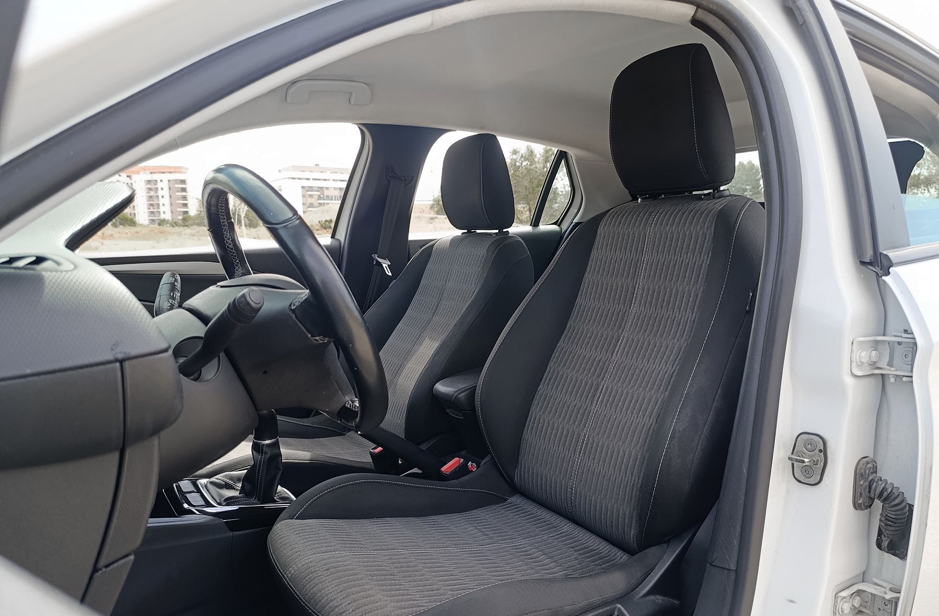 Opel Corsa 1.2 XEL Edition - foto 10