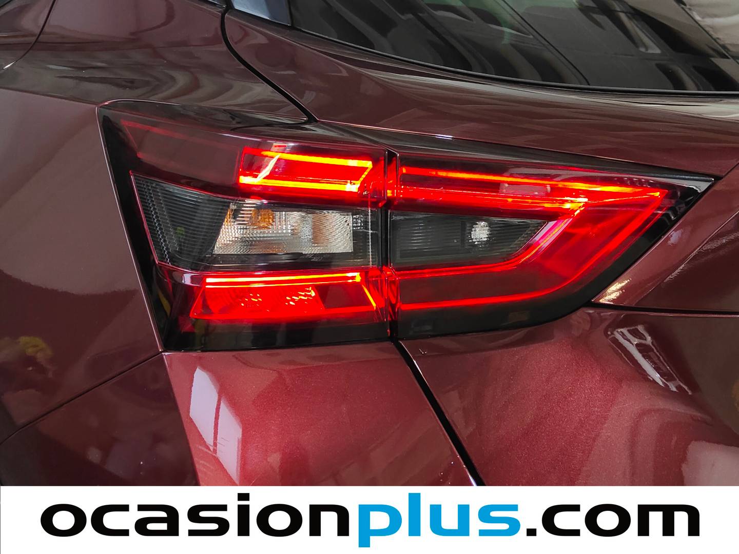 Foto Nissan JUKE Nissan Juke DIG-T N-Connecta 4x2 (114 CV)