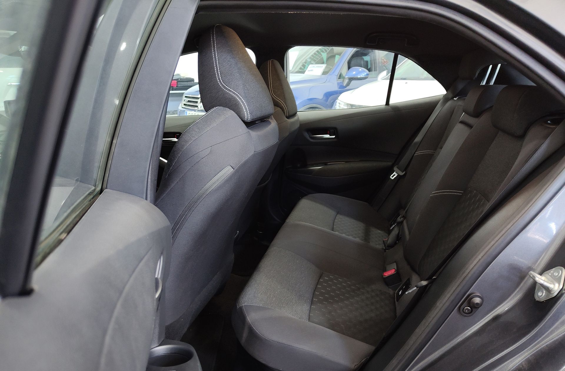 Toyota Corolla 140H Active Plus - foto 10