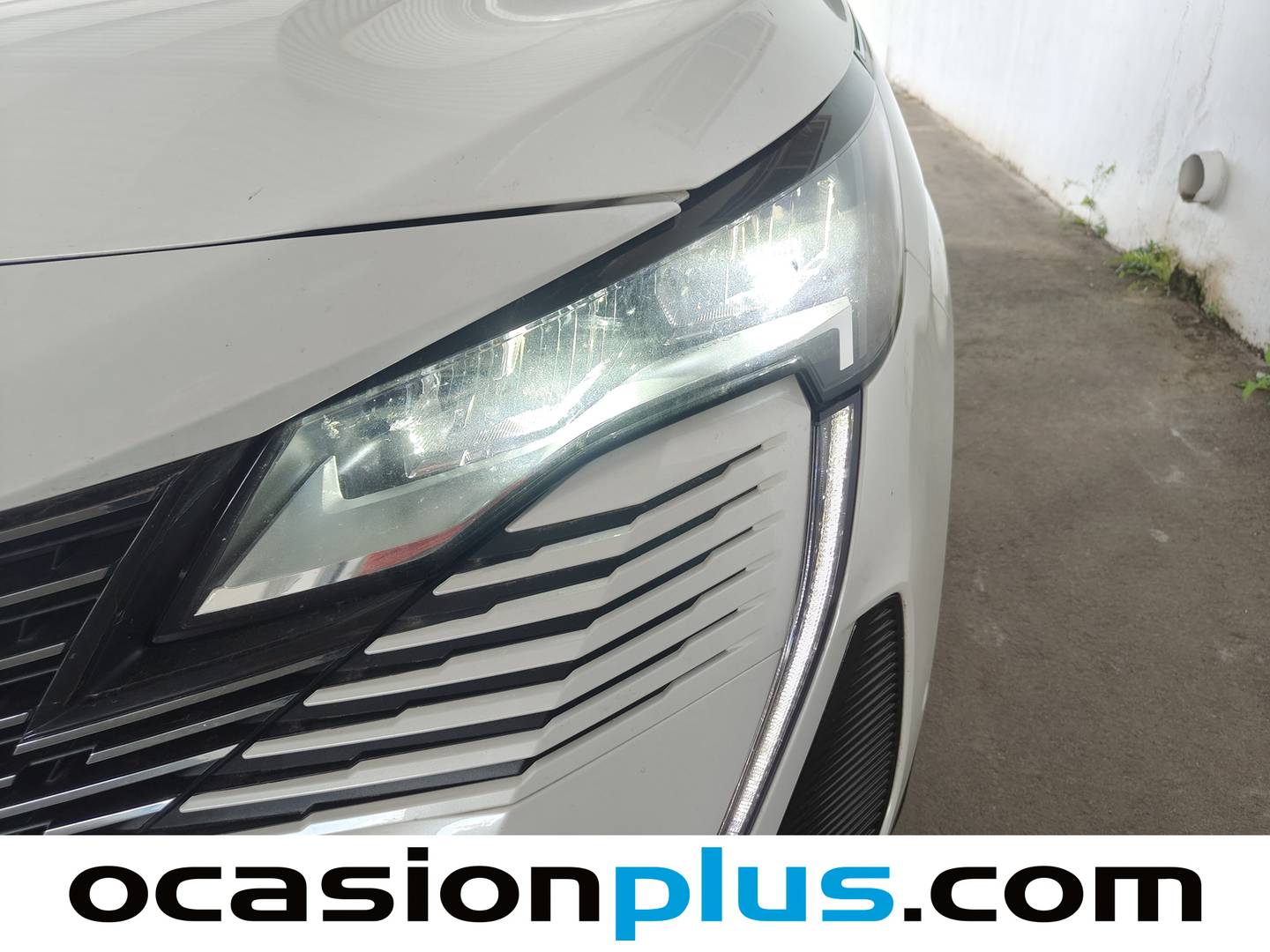 Foto Peugeot 3008 Hybrid Peugeot 3008 Hybrid 300 Allure Pack e-EAT8 (300 CV)