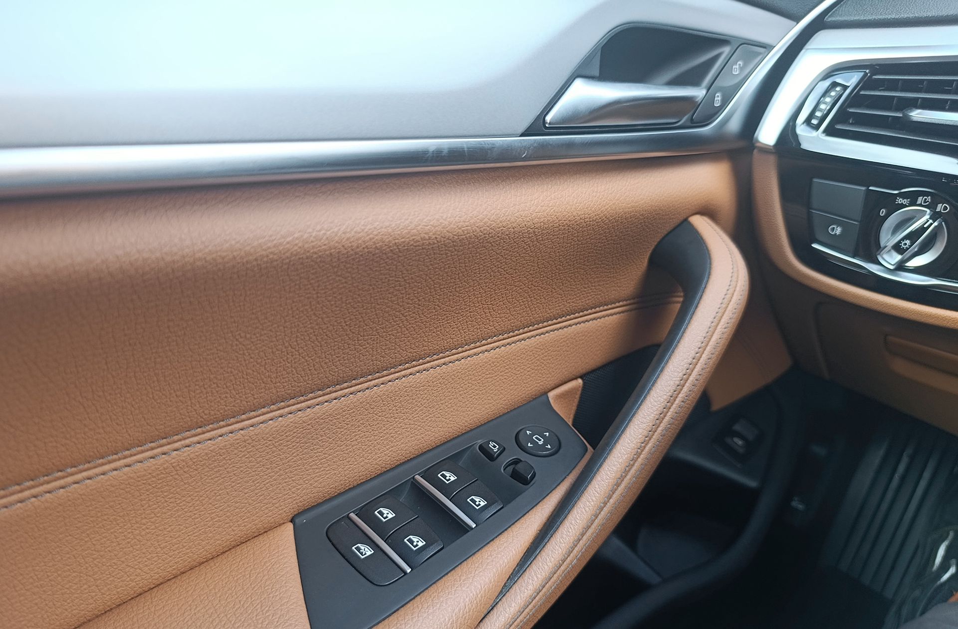 BMW Serie 5 530d xDrive Touring - foto 37