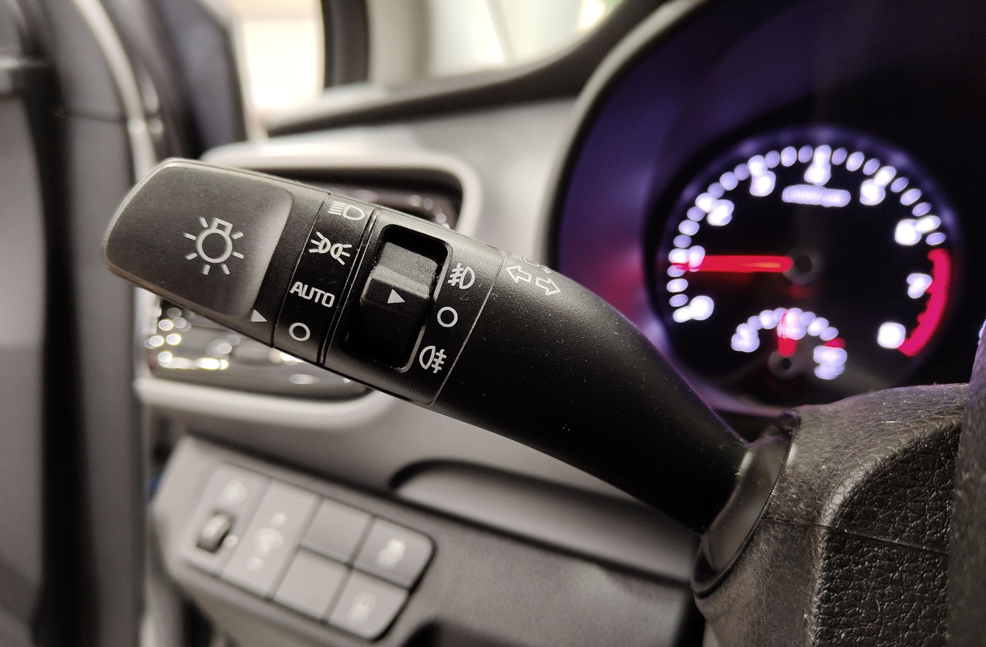 Kia Stonic 1.0 T-GDi Eco-Dynamic Drive - foto 27