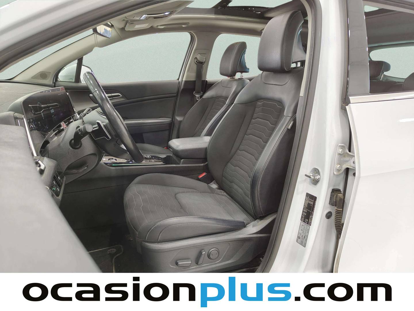 Foto asientos traseros KIA Sportage KIA Sportage 1.6 T-GDi HEV Tech 4x2 (230 CV)