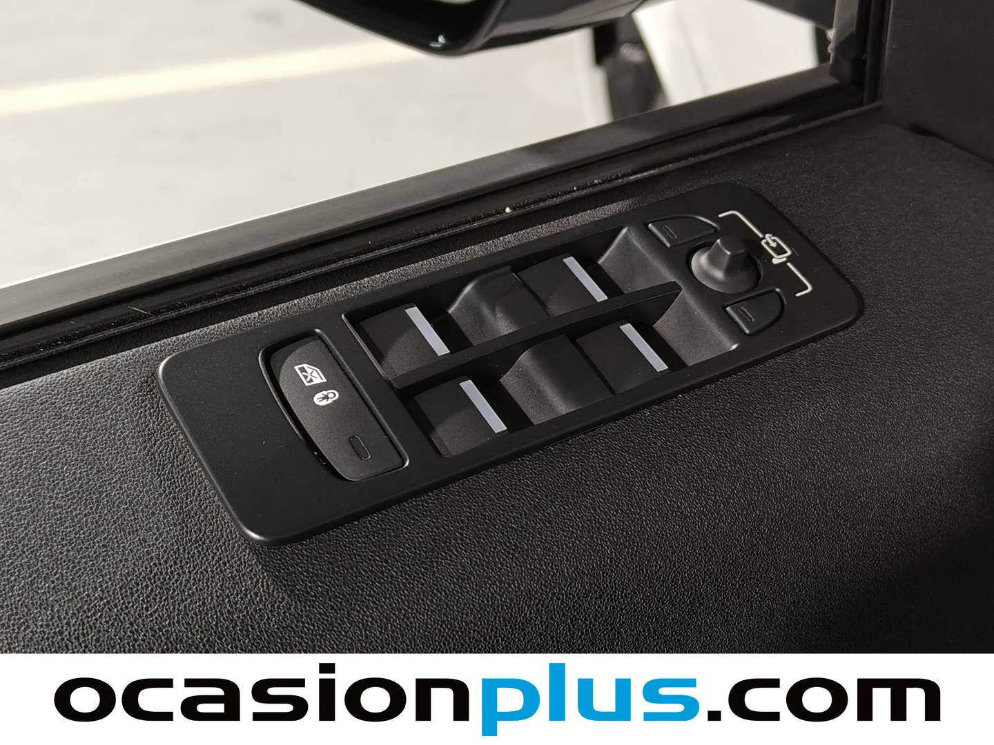 Foto Land Rover Discovery Sport Land Rover Discovery Sport 2.0D TD4 MHEV R-Dynamic S AWD Auto (163 CV)