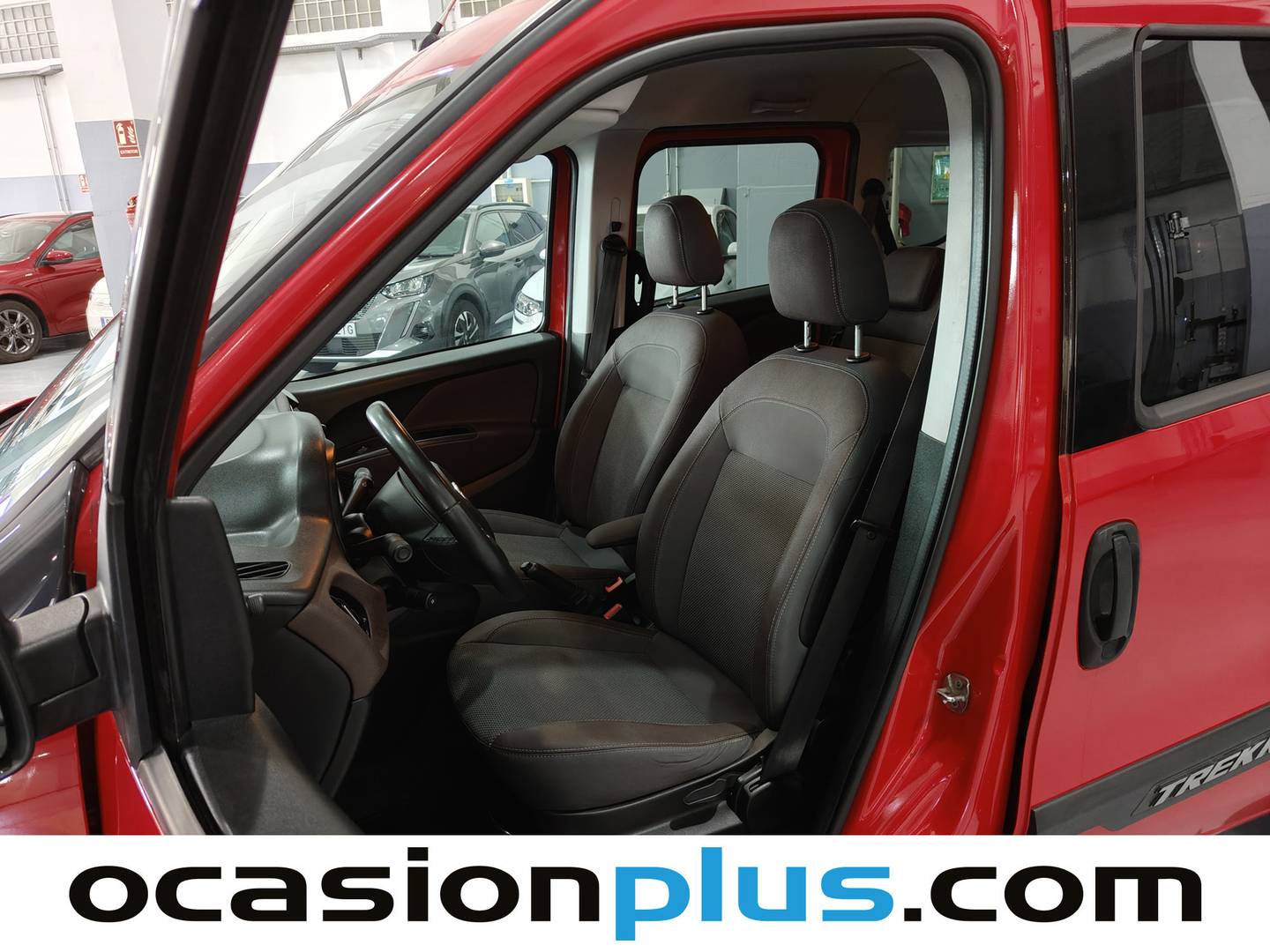 Foto Fiat Doblò Fiat Dobló Panorama 1.6 Multijet Trekking (95 CV)  Camperizada