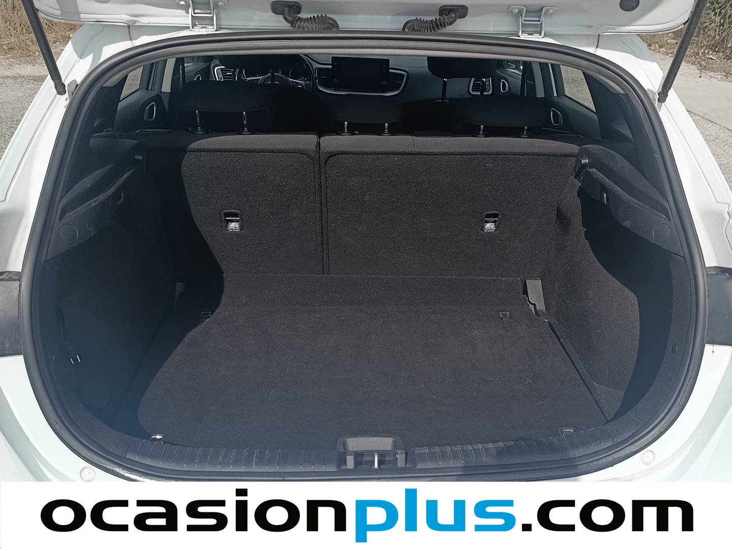 Fotos maletero KIA Ceed KIA Ceed 1.6 MHEV iMT Drive (136 CV)
