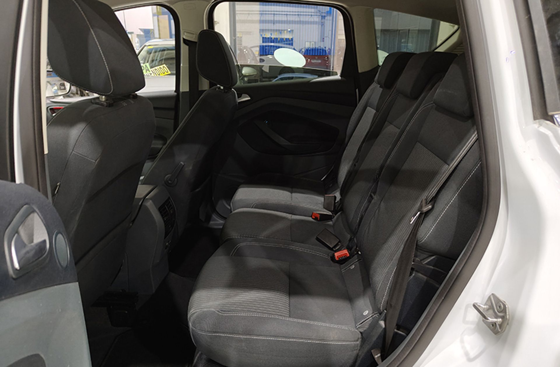 Ford C-Max 1.0 EcoBoost Titanium - foto 13