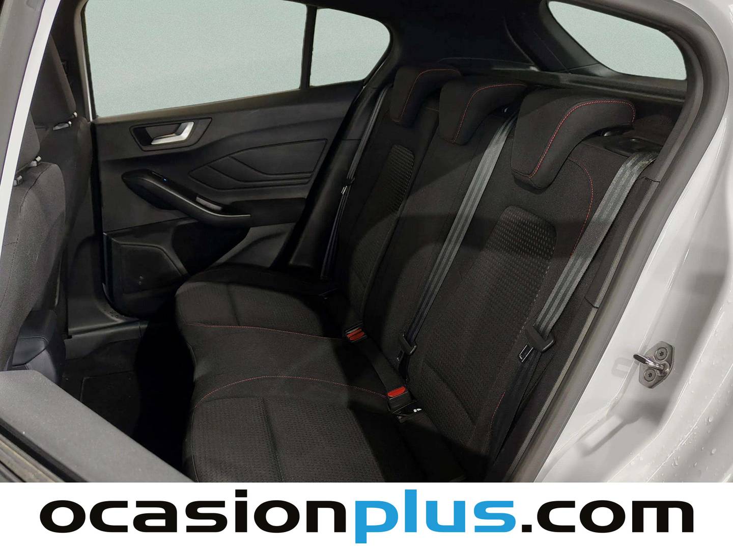 Foto asientos traseros Ford Focus Ford Focus Focus 1.0 Ecoboost MHEV ST-Line Auto (155 CV)