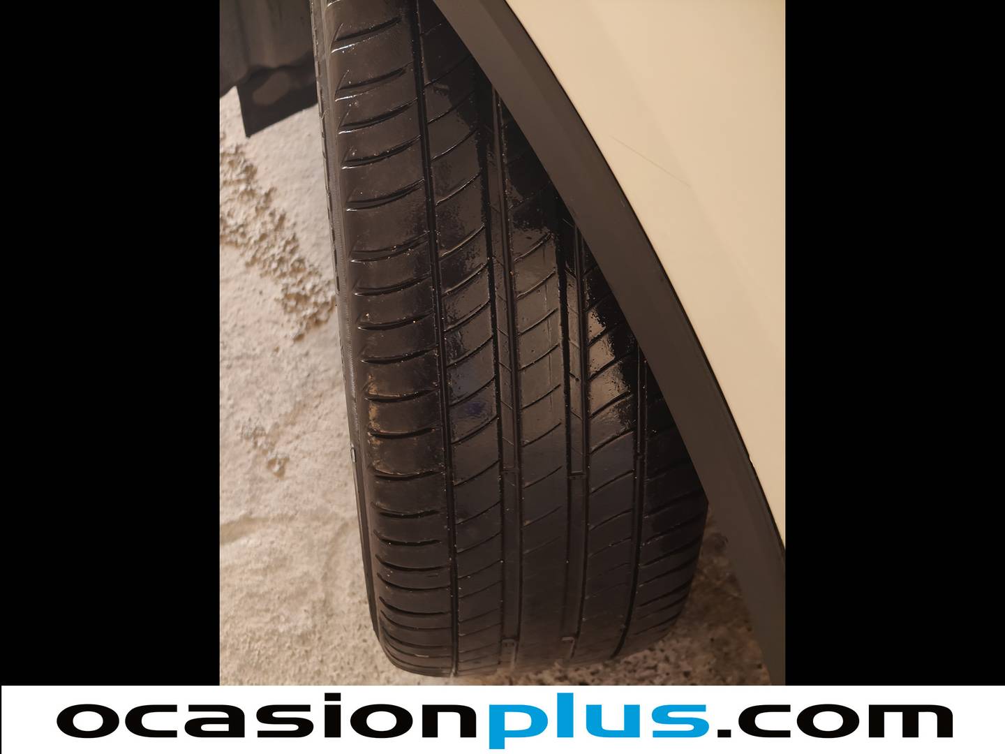 Toyota C-HR Toyota C-HR 1.8 125H Dynamic Plus (122 CV) 122cv