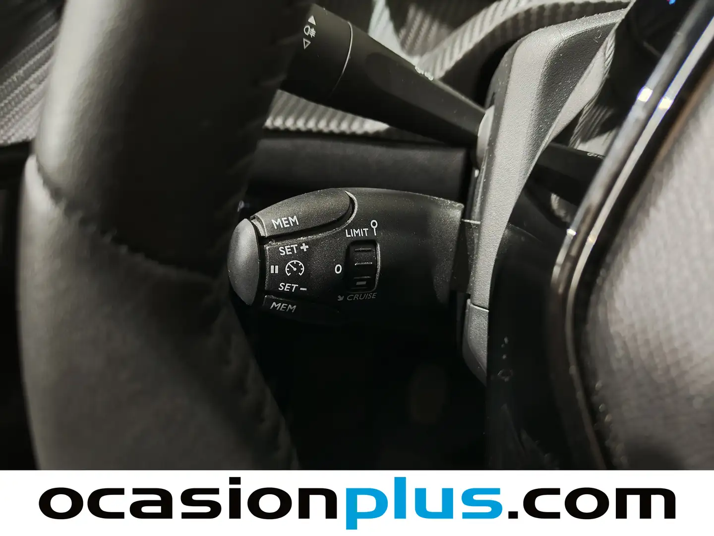 Foto Peugeot 2008 Peugeot 2008 PureTech 100 S&S Allure (100 CV)