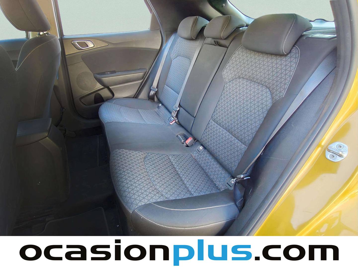 Foto asientos traseros KIA XCeed KIA XCeed 1.0 T-GDi Drive (120 CV)
