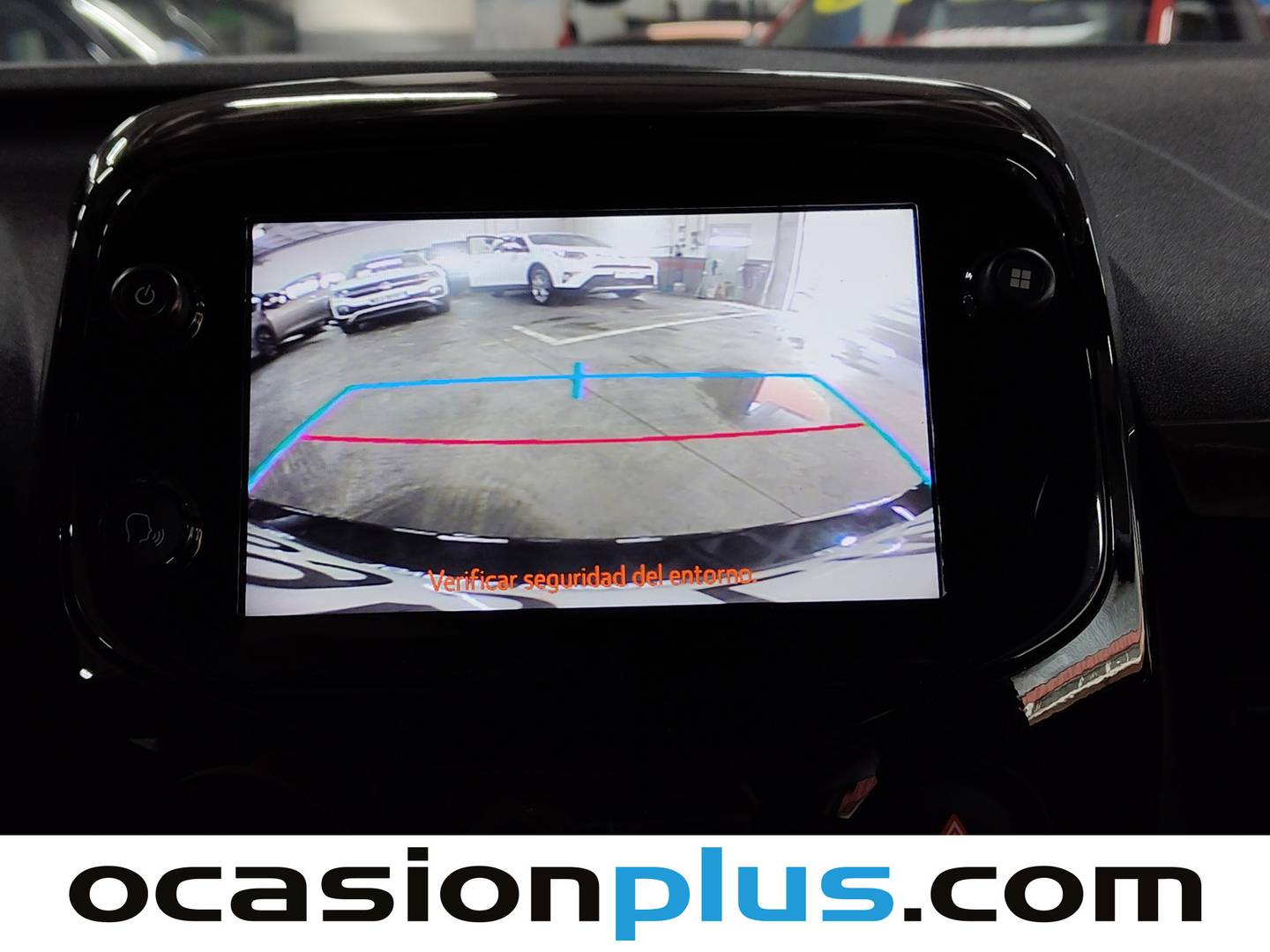 Extras del Toyota Aygo Toyota Aygo 1.0 70 x-cite JBL (72 CV)