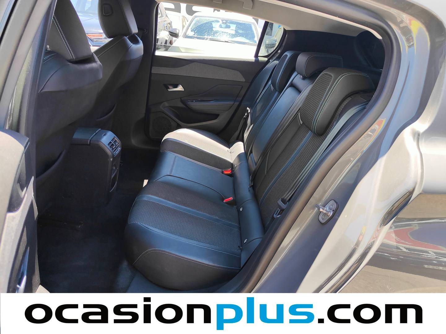 Foto asientos traseros Peugeot 308 Peugeot 308 BlueHDi 130 S&S Allure EAT8 (130 CV)