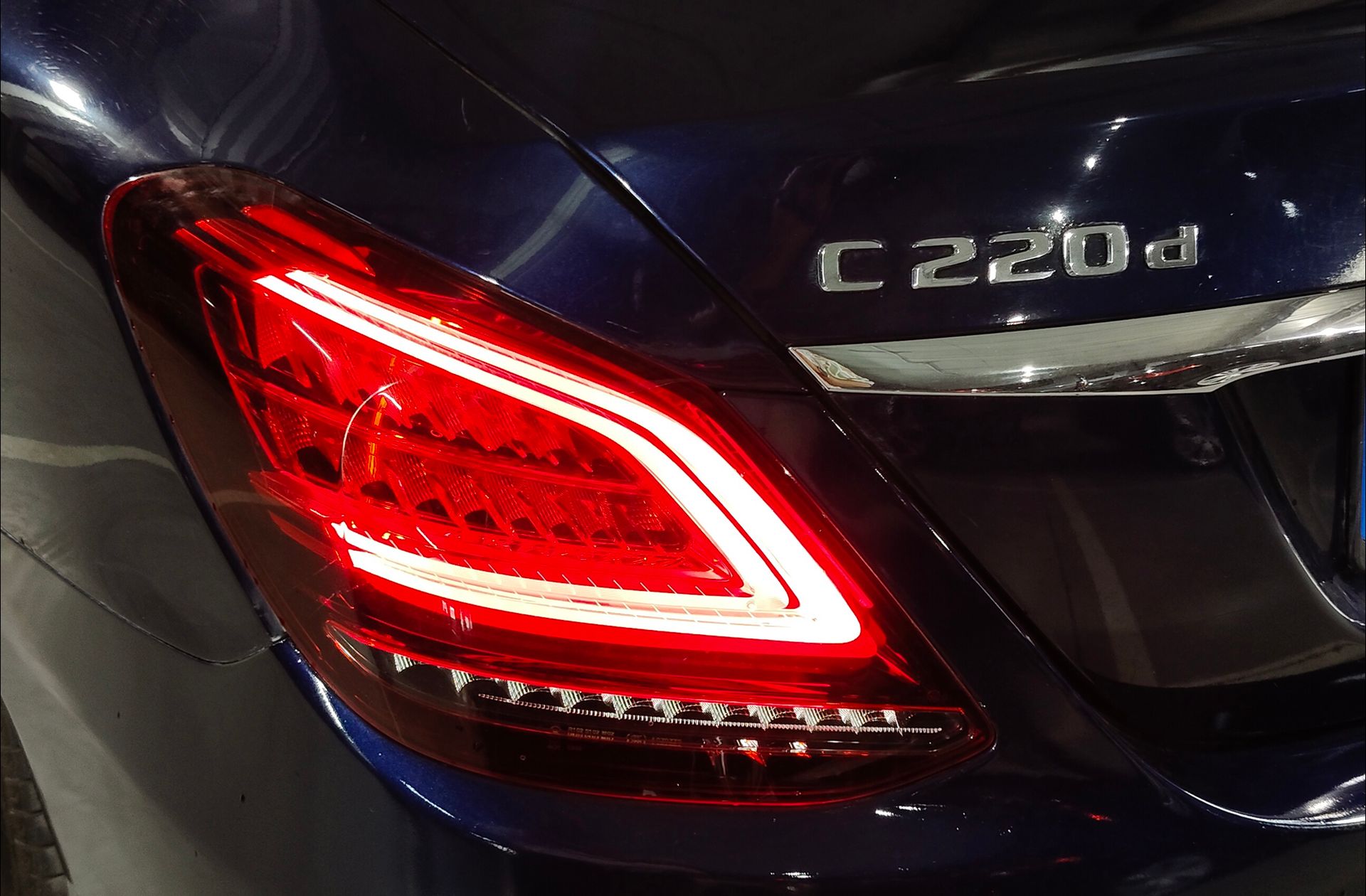 Mercedes-Benz Clase C 220 d Pack AMG - foto 18