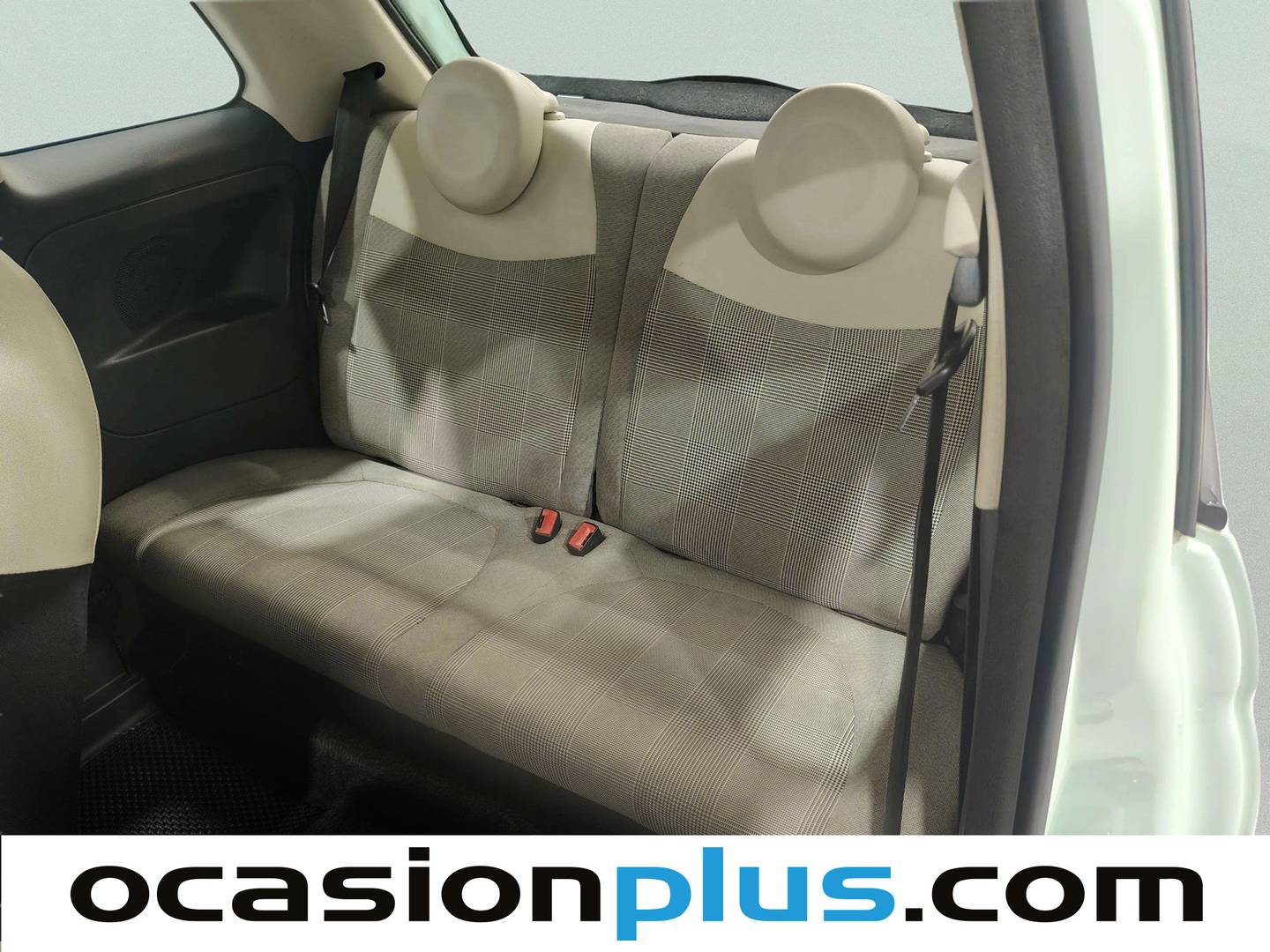 Foto asientos traseros Fiat 500 Fiat 500 1.2 8v Lounge (69 CV)