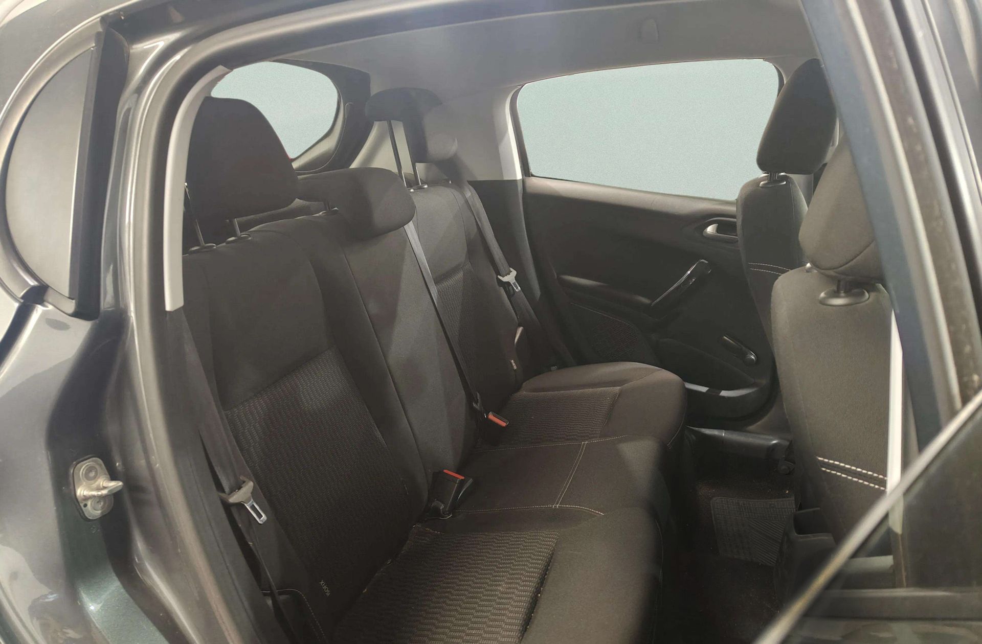 Peugeot 208 Style BlueHDi - foto 14