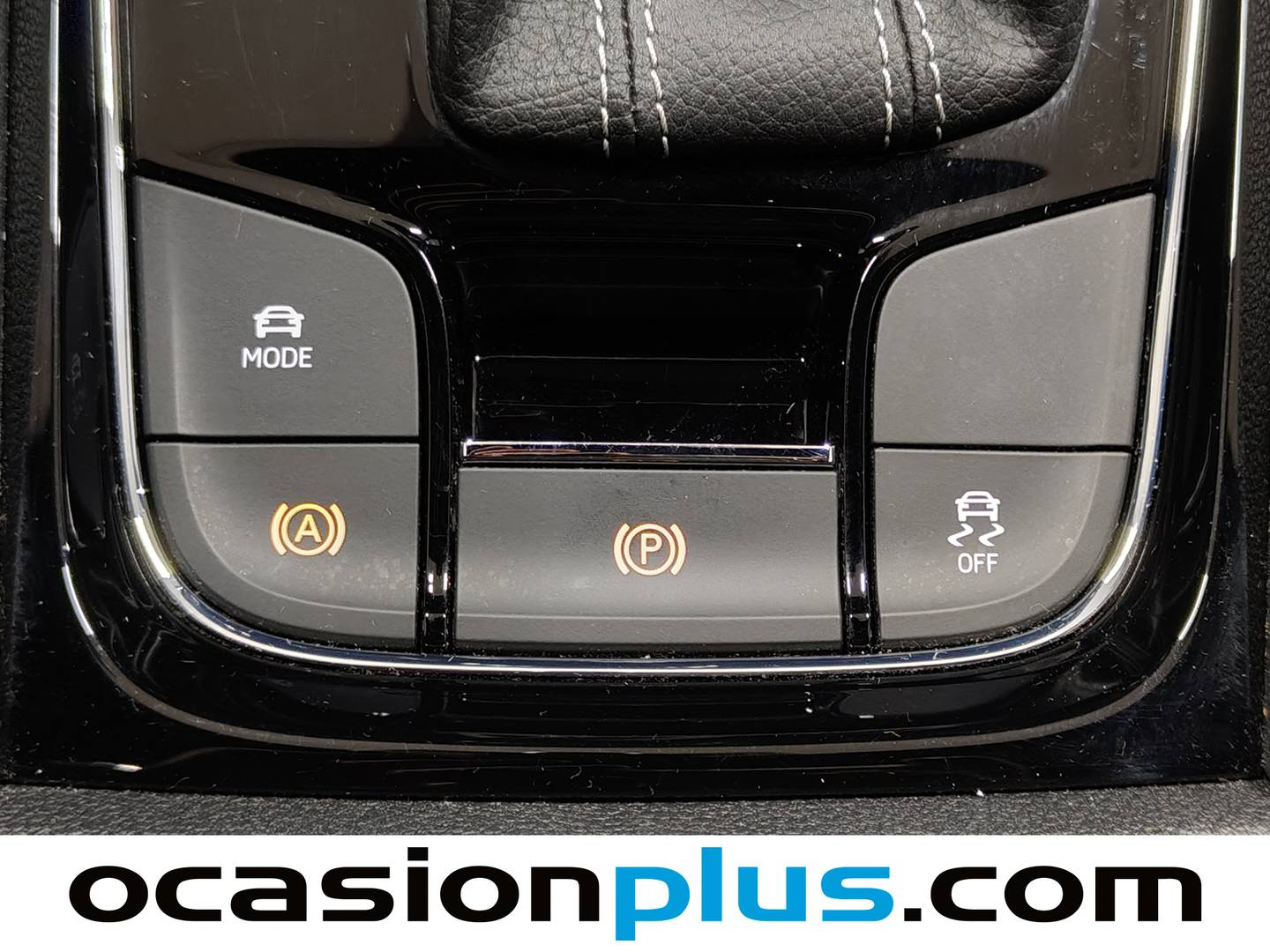 Foto Skoda Karoq Skoda Karoq 1.5 TSI ACT Sportline DSG (150 CV)