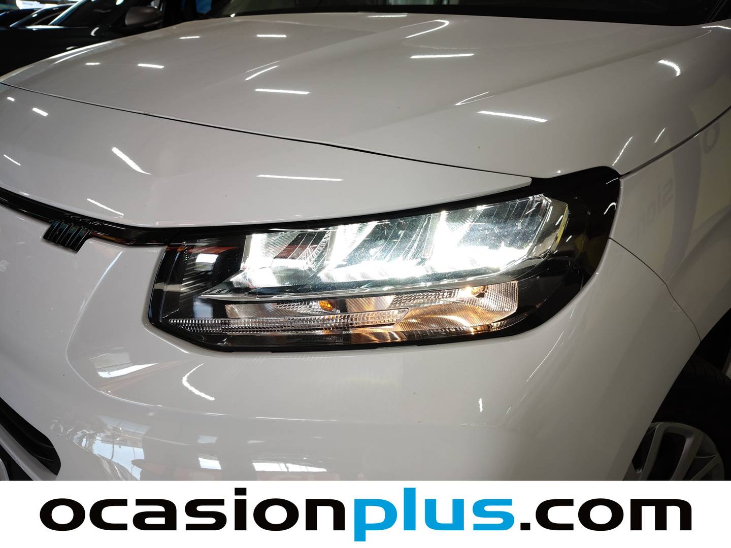 Acabados Fiat Doblò Fiat Dobló Combi 1.5 Diesel Talla M (102 CV)