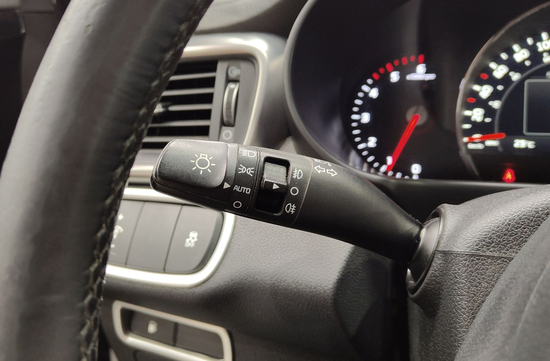 Kia Sorento 2.2 CRDi Drive 4x2 7 plazas - foto 26
