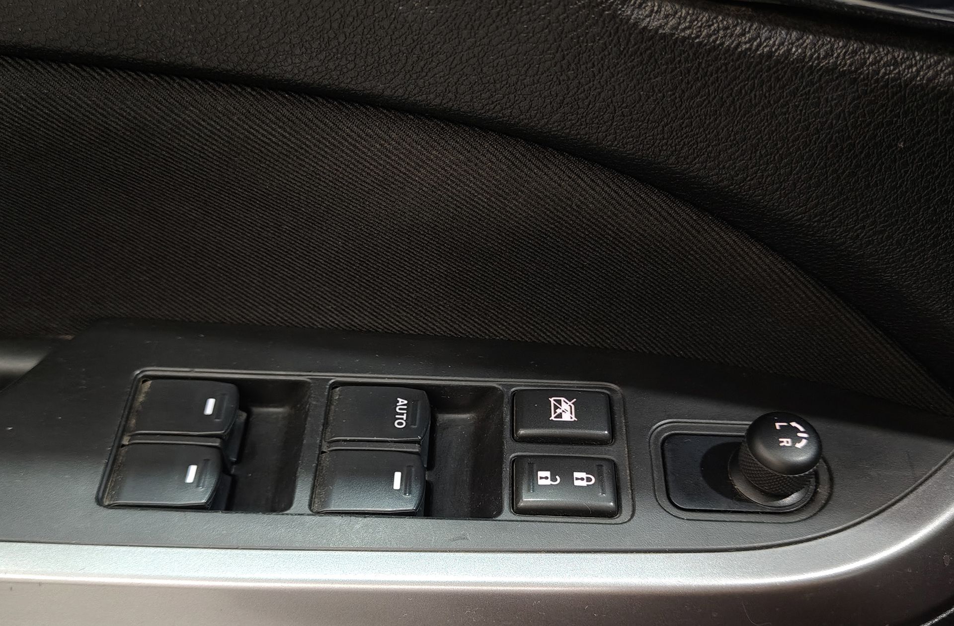 Suzuki Vitara 1.4 Turbo Mild Hybrid GLE - foto 32