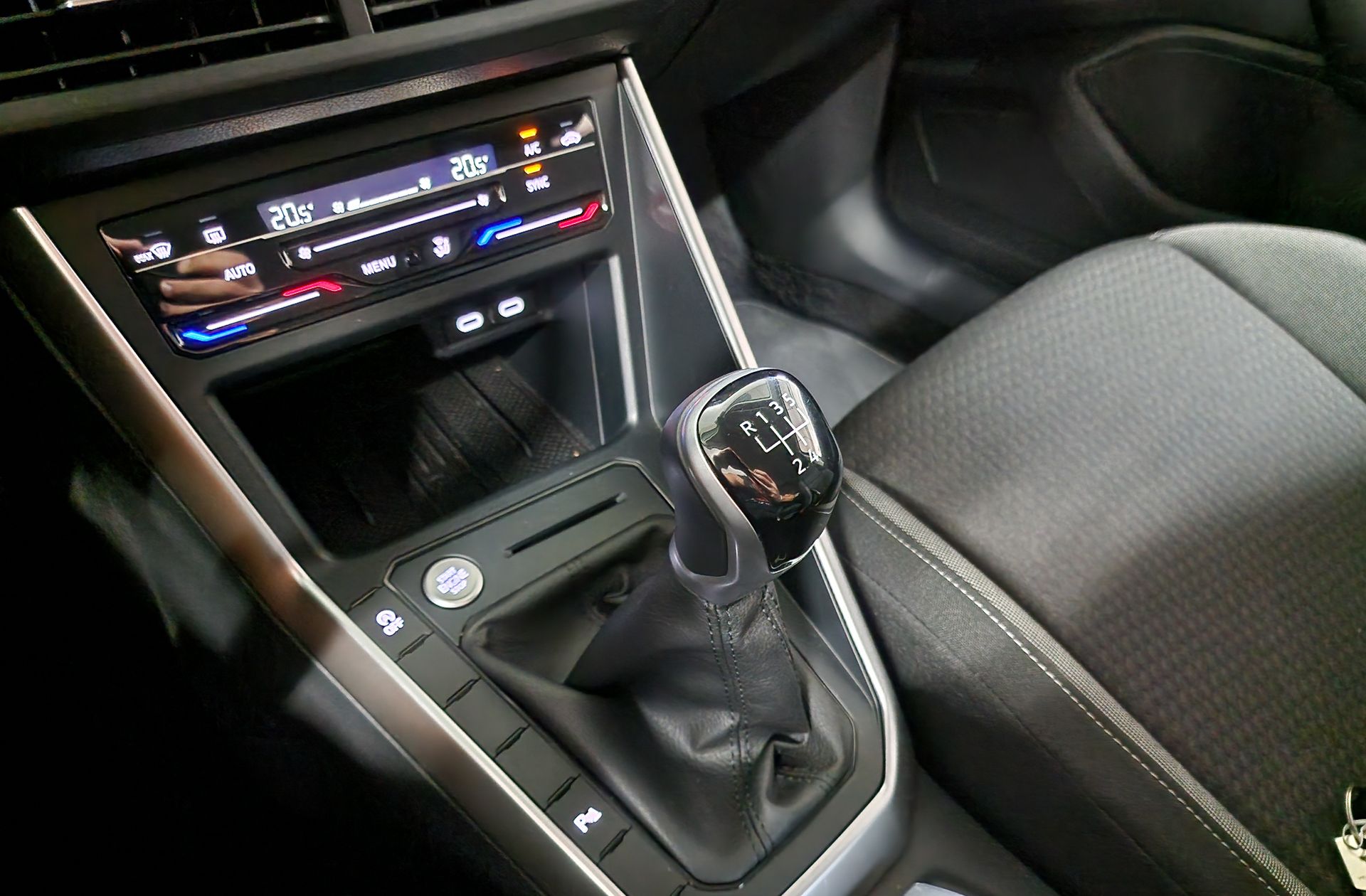 Volkswagen Taigo "Más" 1.0 TSI - foto 5