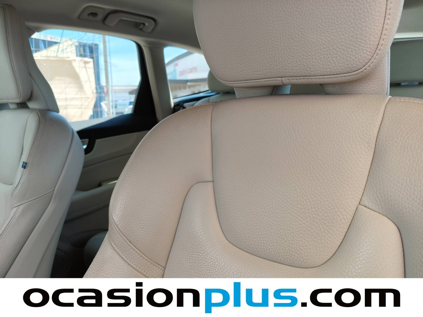 Extras y acabados del Volvo XC60 Volvo XC60 T4 Business Plus Auto (190 CV)
