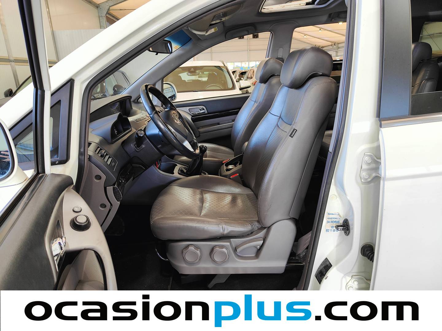 Foto SsangYong Rodius Ssangyong Rodius D22T Limited (178 CV) 7 Plazas