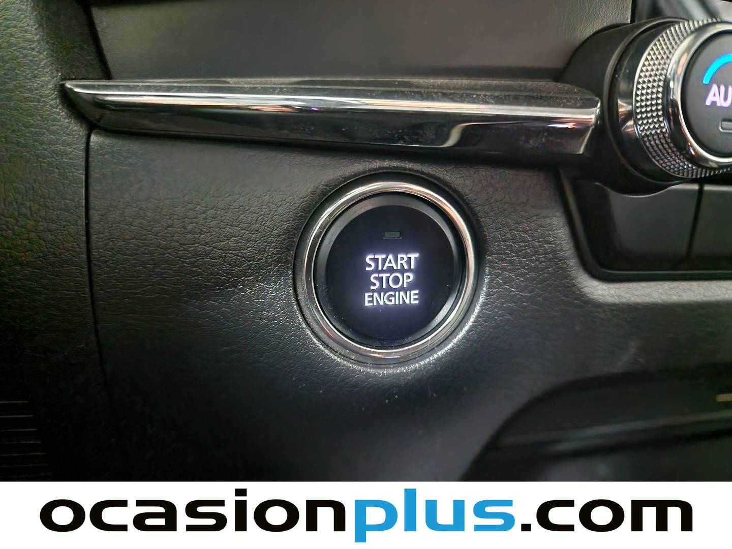 Foto Mazda CX-30 Mazda CX-30 2.0 Skyactiv-X Evolution 2WD AT (180 CV)