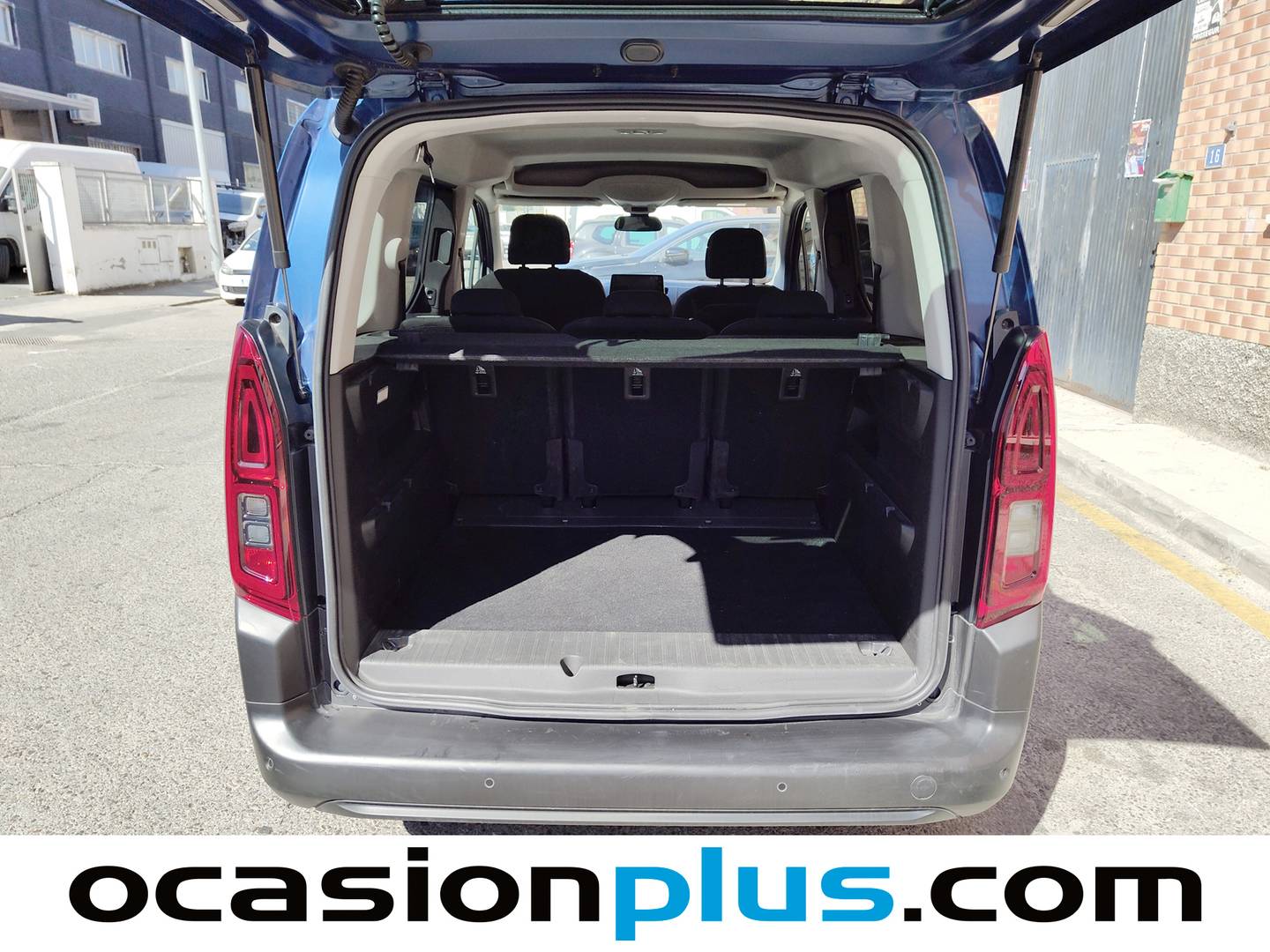 Foto Citroën ë-Berlingo Citroen ë-Berlingo Shine Talla M 50kWh (136 CV)