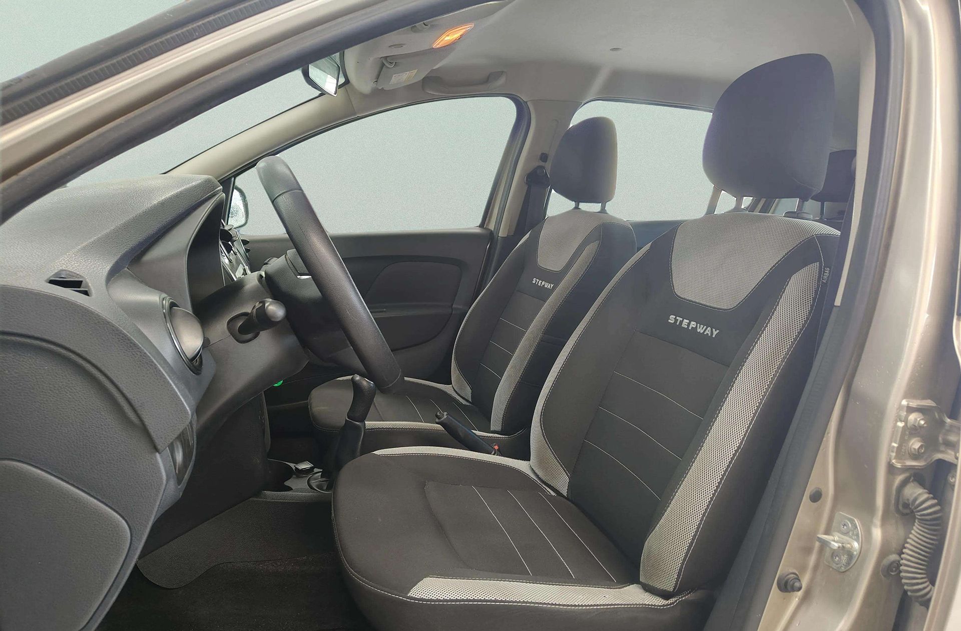 Dacia Sandero Stepway Essential Blue dCi - foto 8