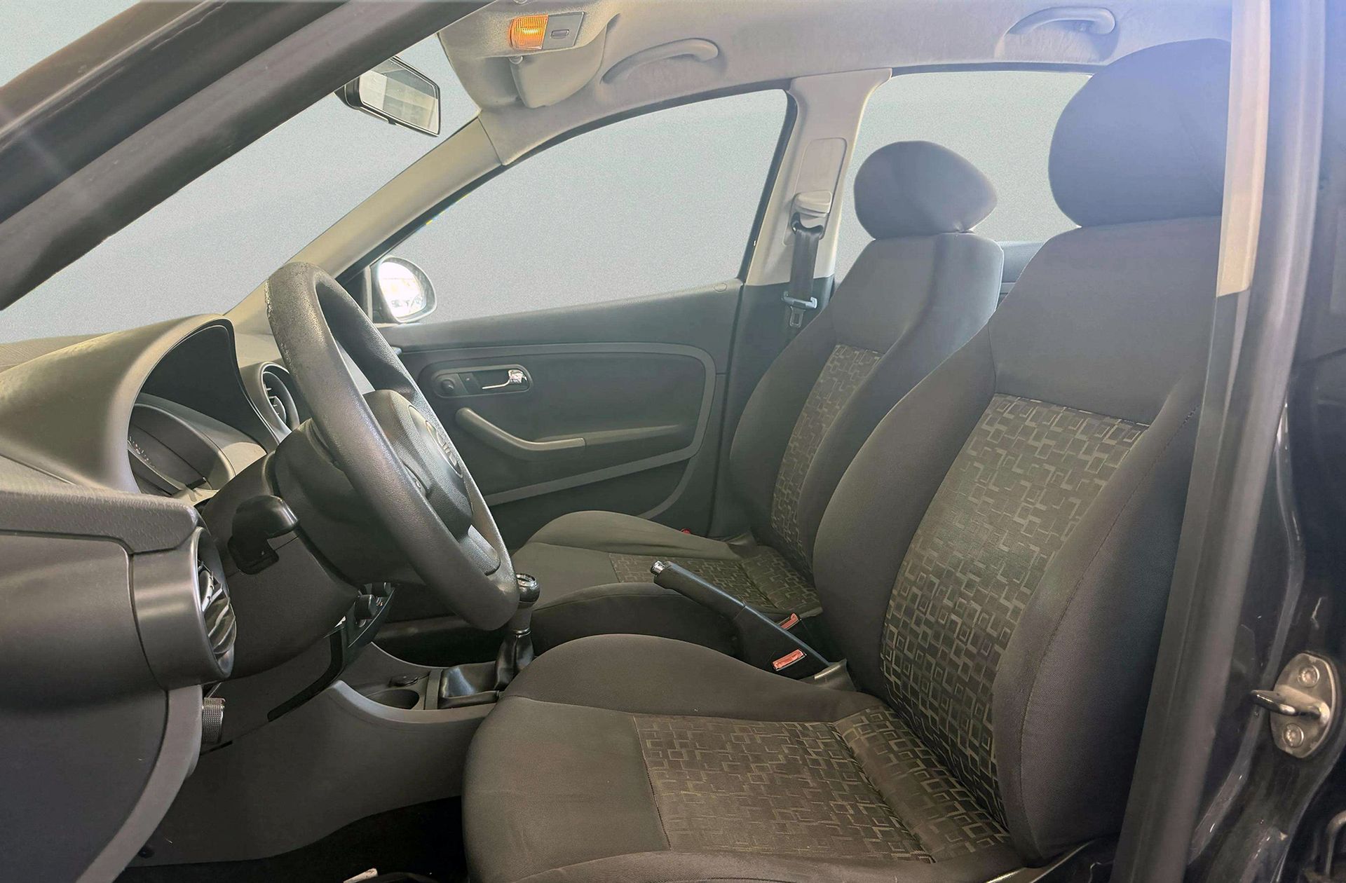 SEAT Ibiza 1.4 TDi Junior - foto 8